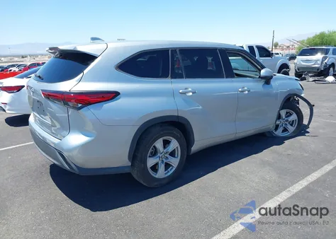 2021 Toyota Highlander Le z USA, uszkodzony, nr VIN 5TDZZRAH0MS031760